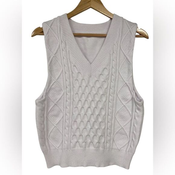 Source Unknown Sweaters - Chunky White Cable Knit Women’s Pullover Sweater Vest Size M